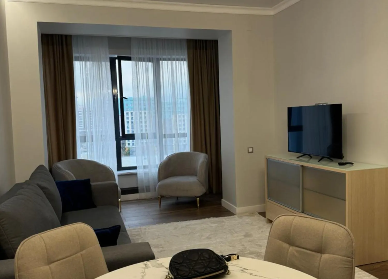 Seven Hills Apartments Almaty